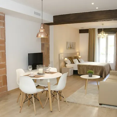 Tarragonasuites 1-winter Apartment